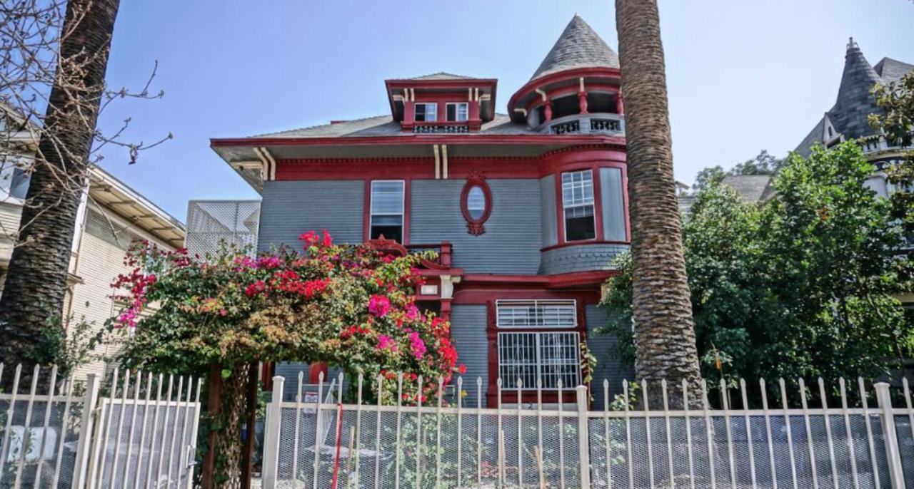 The Red Guest House In Downtown Los Angeles Exterior photo